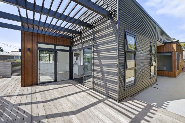 Photo of property in 53 Pohutukawa Place, Bell Block, New Plymouth, 4312