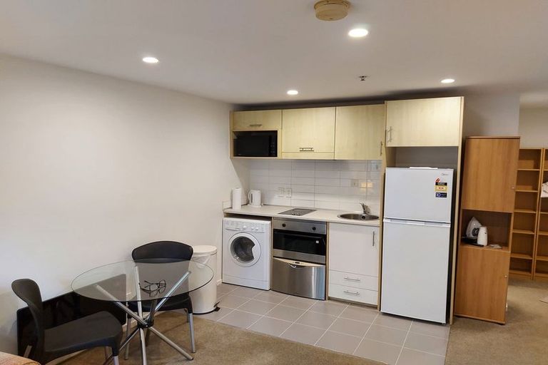Photo of property in 23 Emily Place, Bellevue, Tauranga, 3110