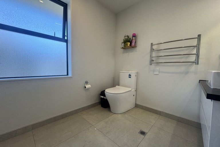 Photo of property in 8a Suva Street, Upper Riccarton, Christchurch, 8041