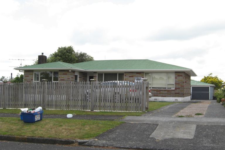 Photo of property in 4 Garden Terrace, Pukekohe, 2120