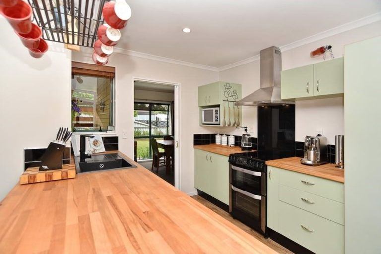 Photo of property in 127 High Street, Oxford, 7430