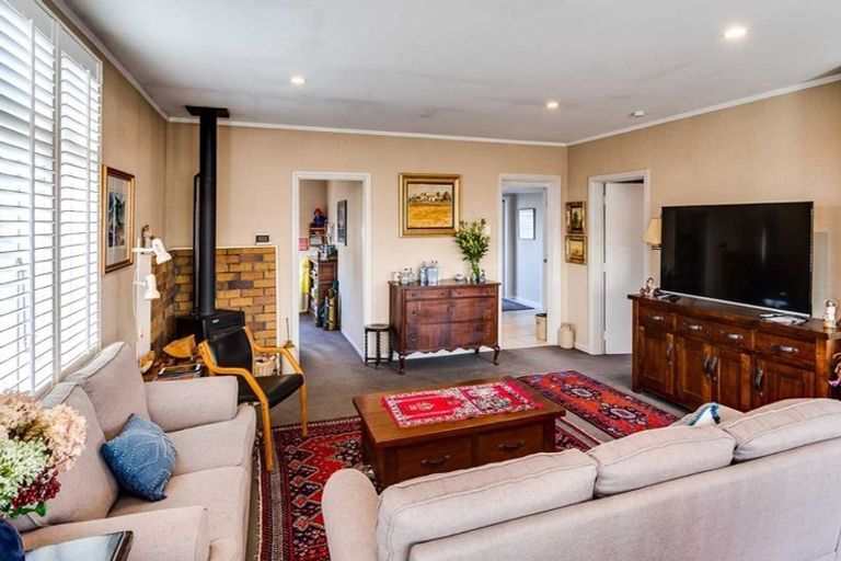 Photo of property in 911 Nelson Street North, Mahora, Hastings, 4120