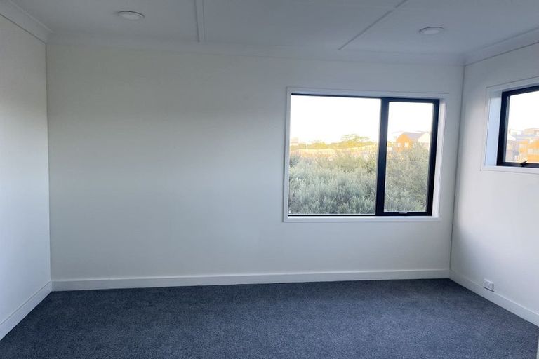 Photo of property in 44e Westgate Drive, Westgate, Auckland, 0614