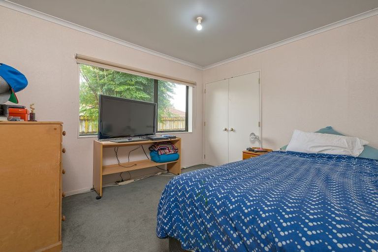 Photo of property in 52 Montilla Place, Manurewa, Auckland, 2102