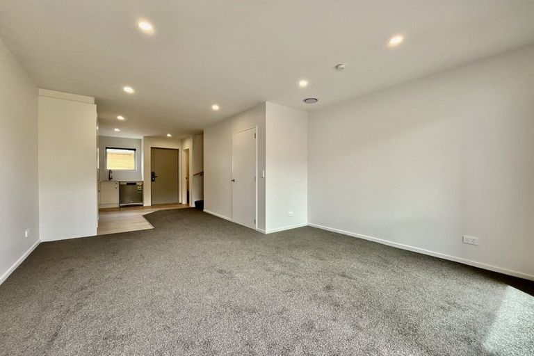Photo of property in 2/77 Lismore Street, Waltham, Christchurch, 8011