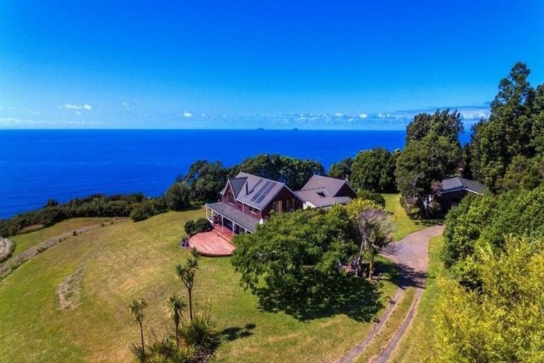 Photo of property in 625 Boat Harbour Road, Whenuakite, Whitianga, 3591