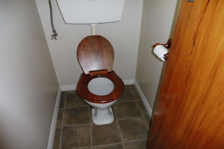 Photo of property in 38 Parsons Street, Saint Johns Hill, Whanganui, 4501