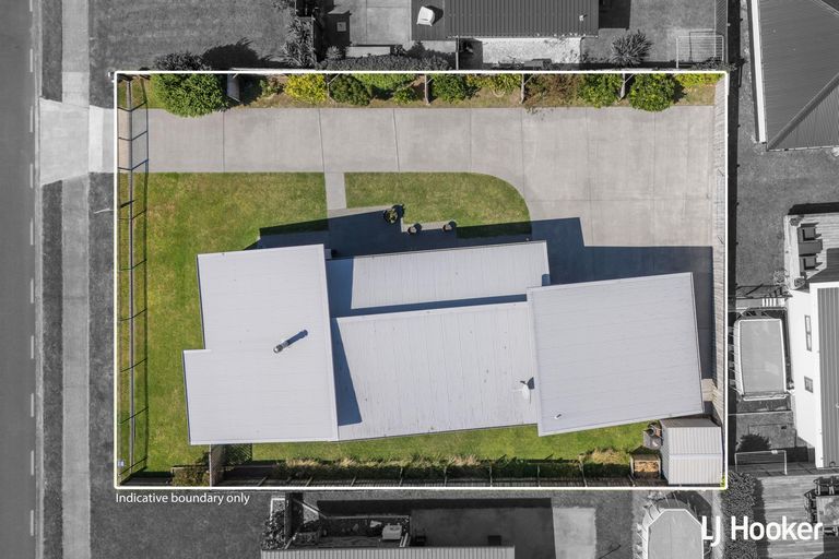 Photo of property in 11 Surfers Avenue, Waihi Beach, 3611