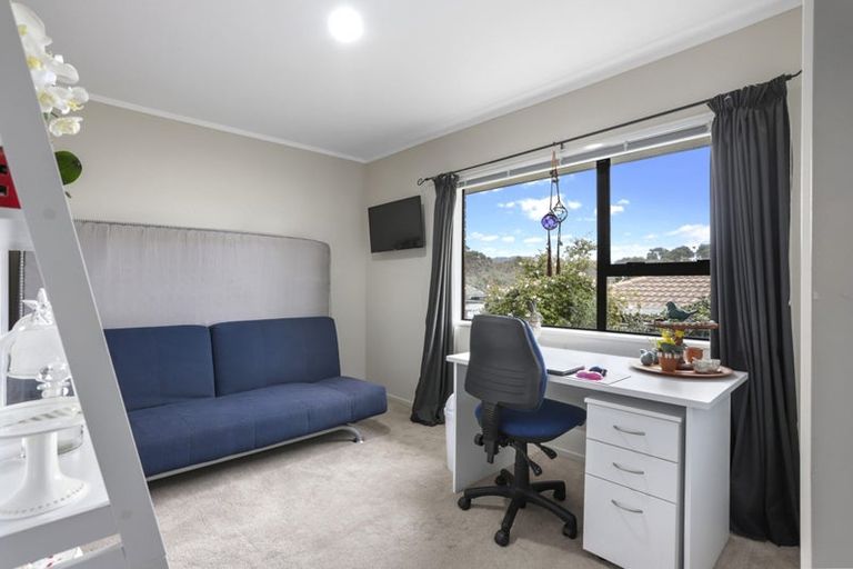 Photo of property in 9 Meynell Court, Glen Eden, Auckland, 0602