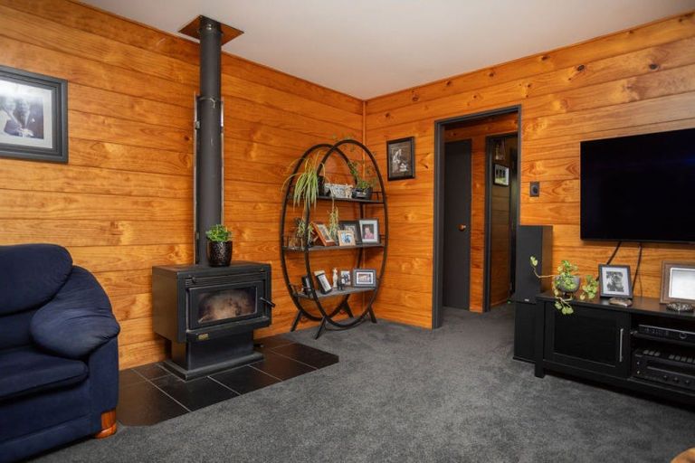 Photo of property in 77 Maunga Road, Dannevirke, 4976
