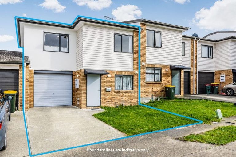 Photo of property in 11 Battlen Place, Manurewa, Auckland, 2105