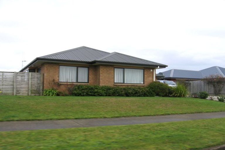 Photo of property in 20 Fernlea Avenue, Kelvin Grove, Palmerston North, 4414