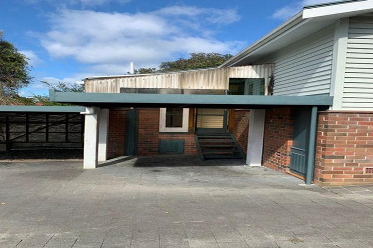 Photo of property in 33 Wattle Street, New Lynn, Auckland, 0600