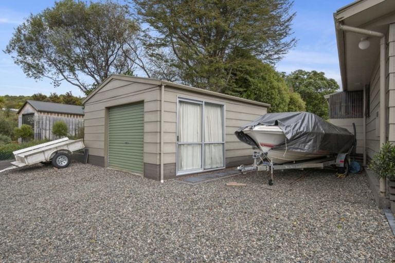 Photo of property in 35 Taringa Avenue, Kuratau, Turangi, 3381