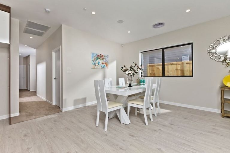 Photo of property in 30 Windlass Street, Long Bay, Auckland, 0630