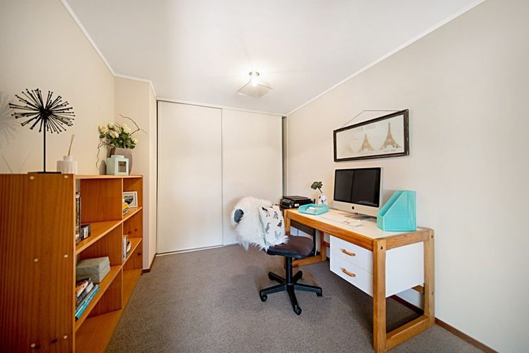 Photo of property in 35 William Bryan Drive, Half Moon Bay, Auckland, 2012