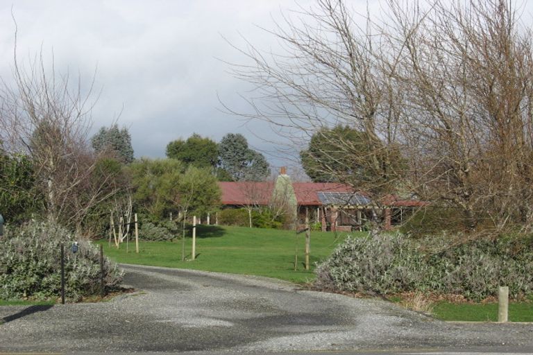 Photo of property in 231 Dunns Road, Otatara, Invercargill, 9879
