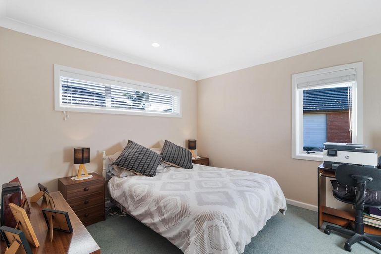 Photo of property in 16 Burr Street, Cambridge, 3434