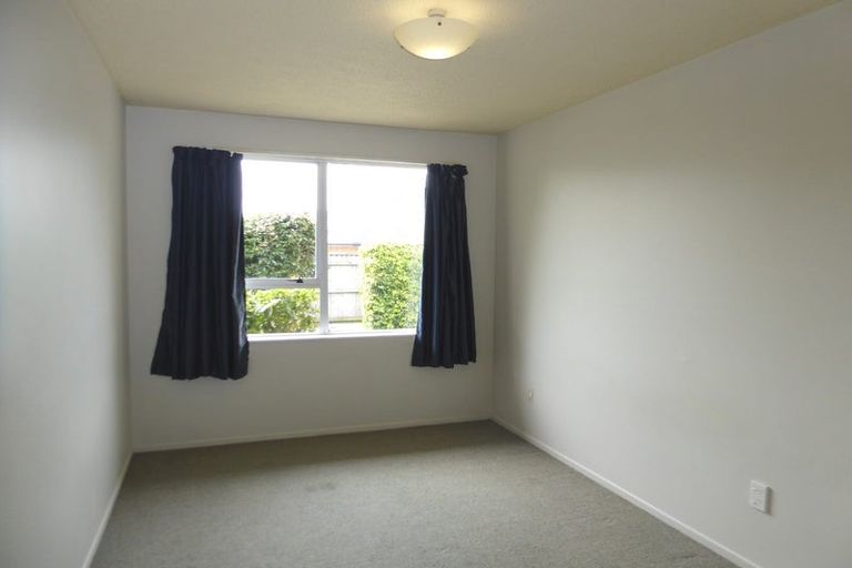 Photo of property in 3/15 Division Street, Riccarton, Christchurch, 8041