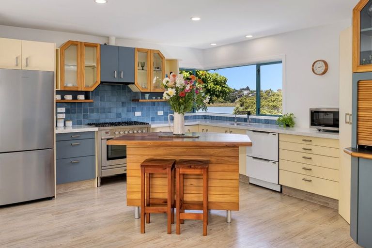 Photo of property in 9 Bay Street, Matua, Tauranga, 3110