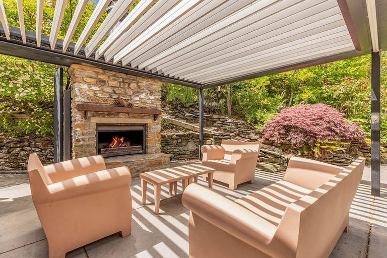 Photo of property in 46 Ballantyne Road, Wanaka, 9305