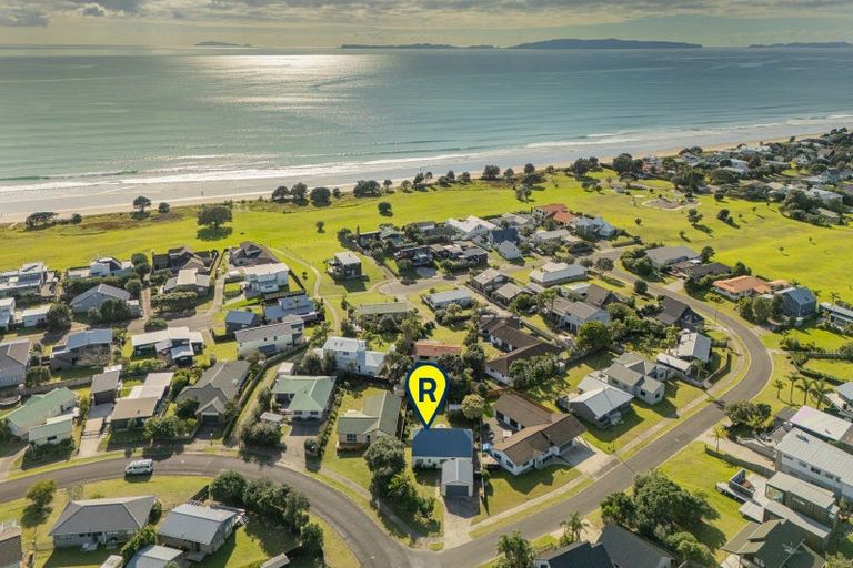 Photo of property in 128 Kowhai Avenue, Matarangi, Whitianga, 3592