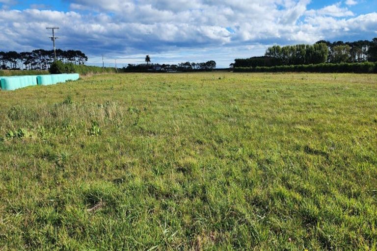 Photo of property in 6 Mcalpine Road, Hawera, 4672