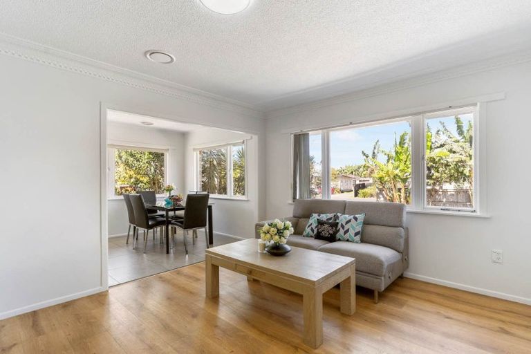 Photo of property in 221 Puhinui Road, Papatoetoe, Auckland, 2025