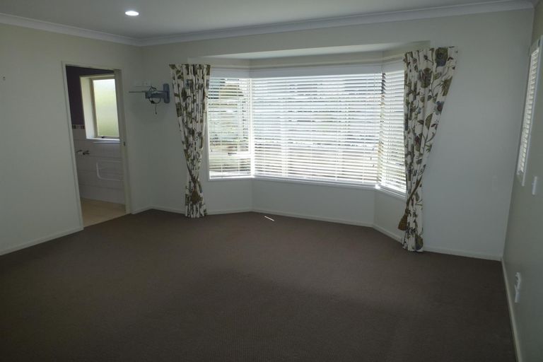 Photo of property in 8a Holmwood Park Drive, Morrinsville, 3300
