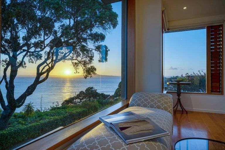 Photo of property in 115 Churchill Road, Rothesay Bay, Auckland, 0630