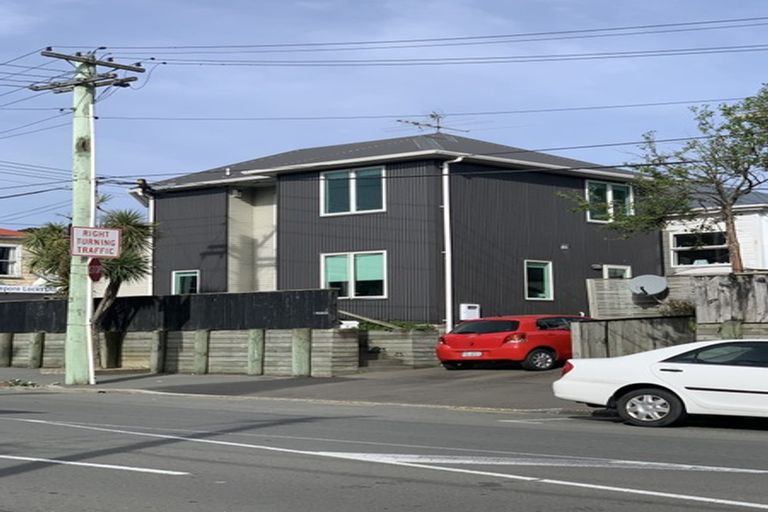 Photo of property in 1 Luxford Street, Berhampore, Wellington, 6023