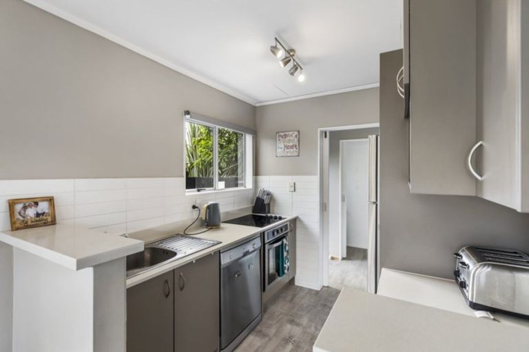 Photo of property in 20/24 Eastglen Road, Glen Eden, Auckland, 0602