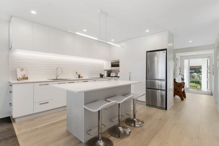 Photo of property in 32/34 Waiwera Place, Waiwera, Orewa, 0994