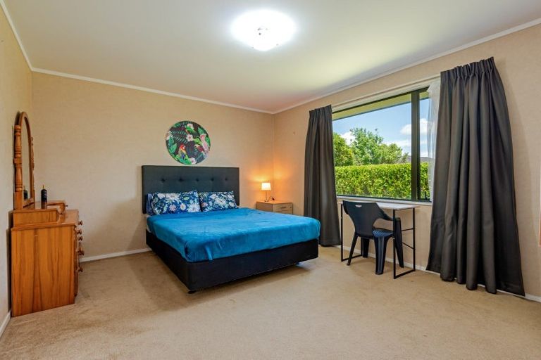 Photo of property in 9 Branigan Parade, Kelvin Grove, Palmerston North, 4414