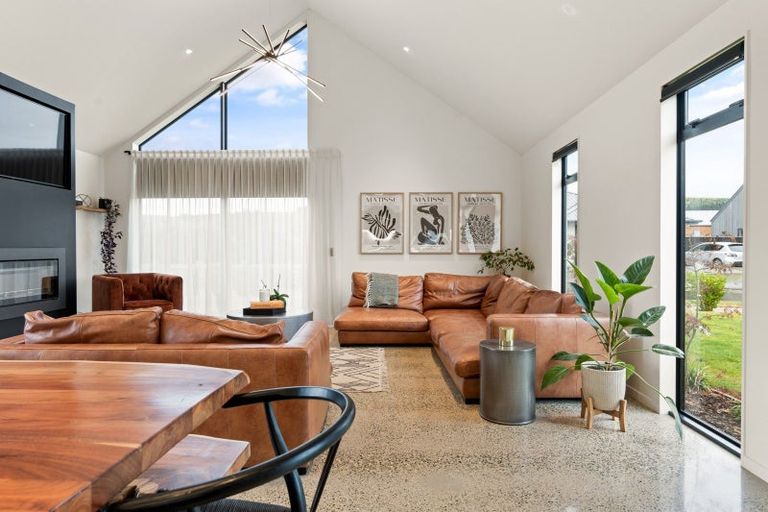 Photo of property in 11 Three Kings Court, Outram, 9019