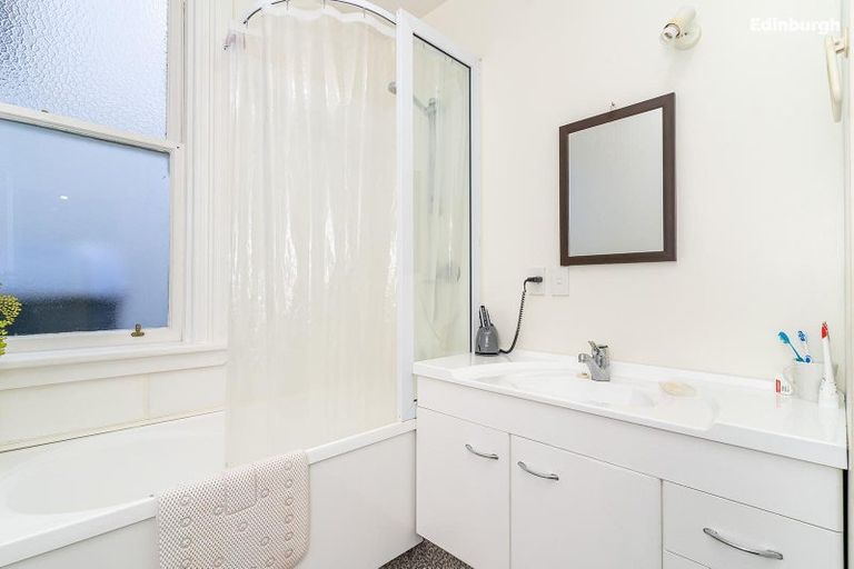 Photo of property in 2/31 Dowling Street, Dunedin Central, Dunedin, 9016