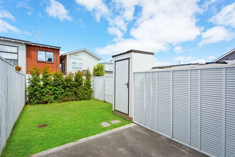 Photo of property in 15 Spotted Dove Road, Hobsonville, Auckland, 0616