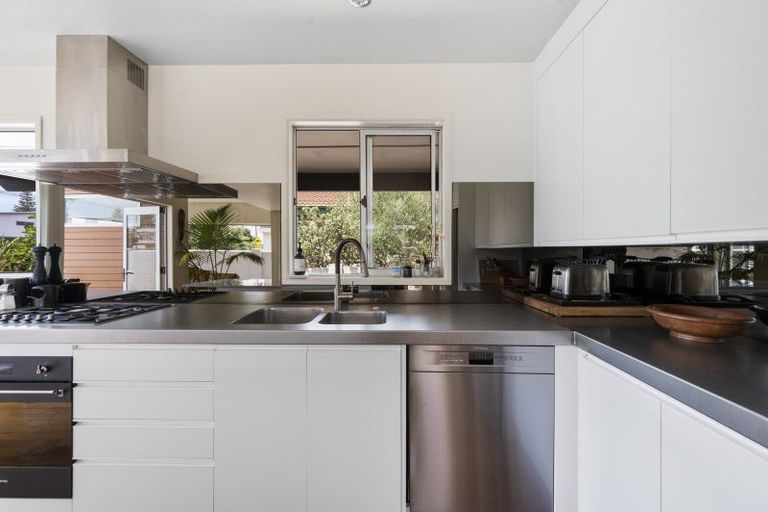 Photo of property in 108 Charles Street, Westshore, Napier, 4110