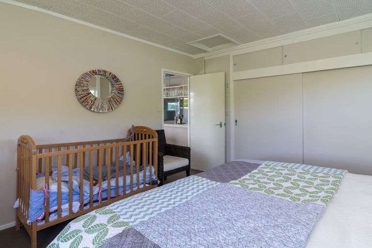 Photo of property in 15 Kenrigg Road East, Kinloch, Taupo, 3377