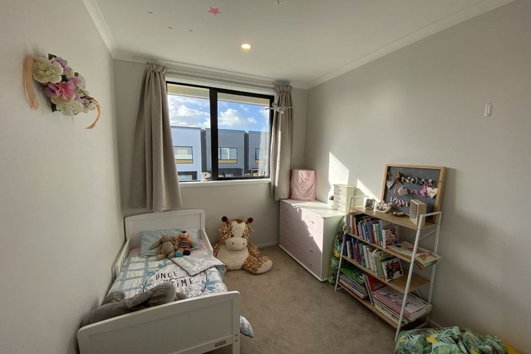 Photo of property in 10 Piko Lane, Hobsonville, Auckland, 0616