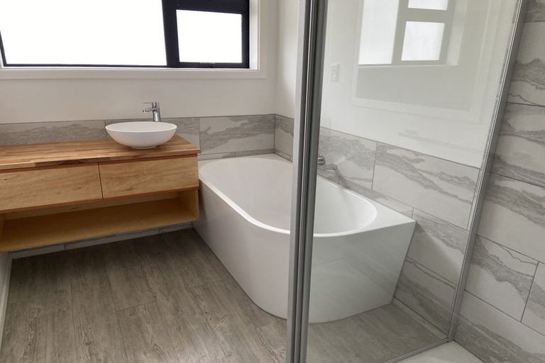 Photo of property in 2/51 Parklands Drive, Huntsbury, Christchurch, 8022