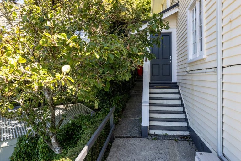 Photo of property in 51 Northland Road, Northland, Wellington, 6012