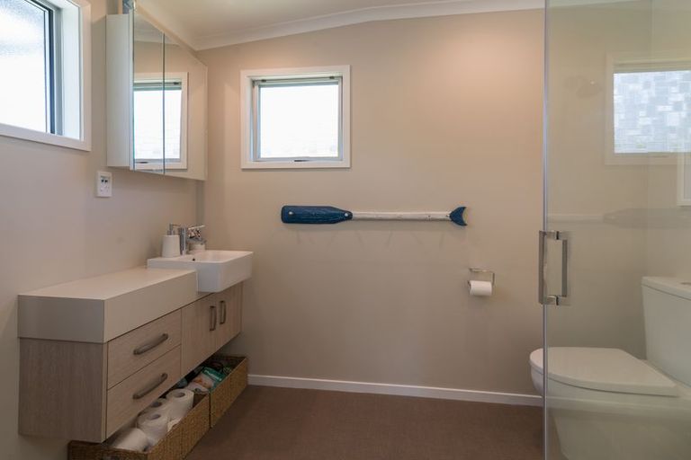 Photo of property in 15 Kenrigg Road East, Kinloch, Taupo, 3377