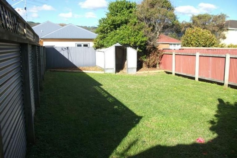 Photo of property in 8 Hollard Grove, Avalon, Lower Hutt, 5011