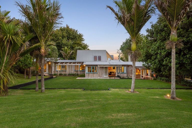 Photo of property in 34 Quinns Road, Clevedon, Papakura, 2585