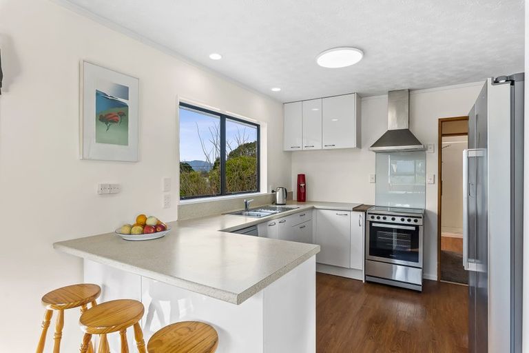 Photo of property in 6 Arnold Grove, Paraparaumu Beach, Paraparaumu, 5032