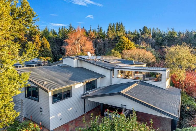 Photo of property in 27 Awatea Terrace, Lynmore, Rotorua, 3010