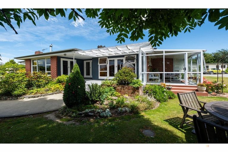 Photo of property in 76 Rhodes Street, Waimate, 7924