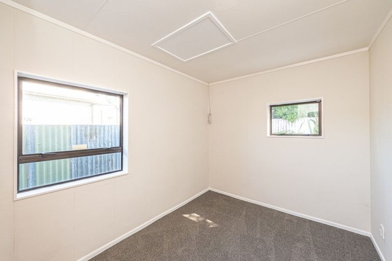 Photo of property in 68 Carlton Avenue, College Estate, Whanganui, 4500