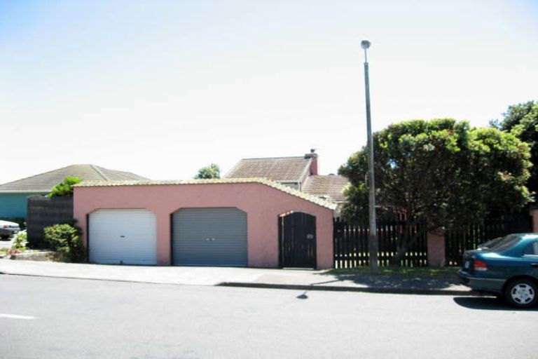 Photo of property in 36 Tireti Road, Titahi Bay, Porirua, 5022